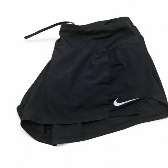 Nike Women's Black Athletic Mini Shorts - Picture 4 of 4